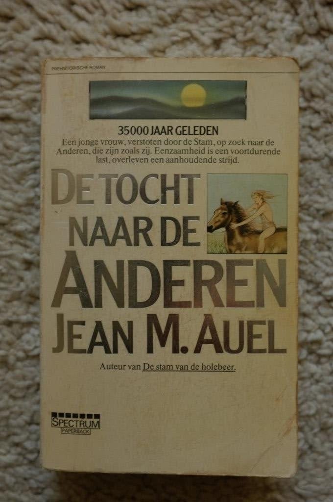 Jean M. Auel ~ De tocht naar de Anderen., Boeken, Ophalen of Verzenden, Gelezen, Jean M. Auel