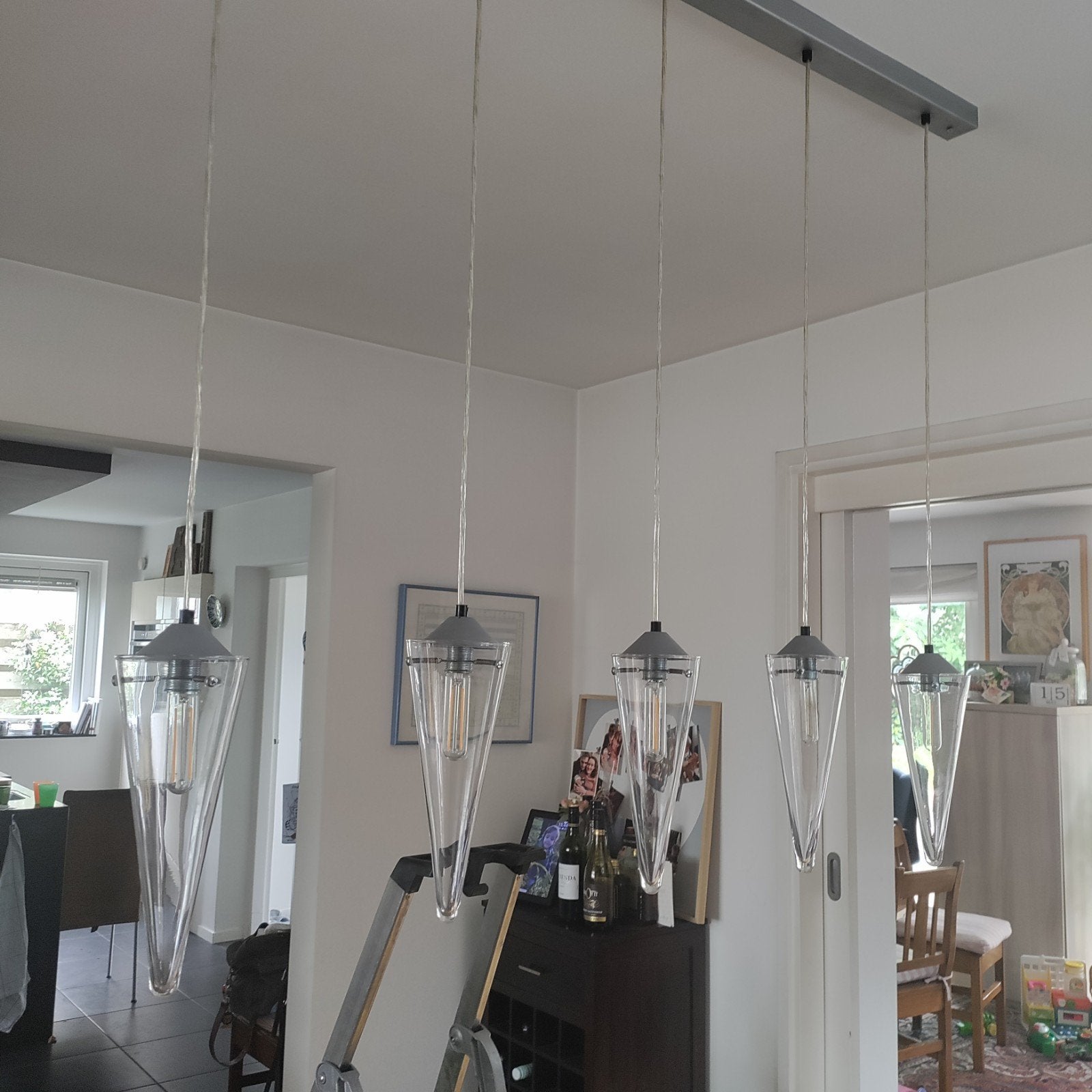 Moderne hanglamp met 5 glazen kegels, Ophalen of Verzenden, Gebruikt, Glas, Modern