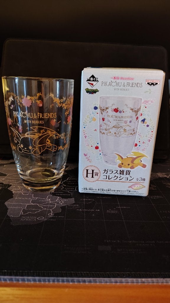 Ichiban Pokemon "Pikachu & Friends with Berries" Glass *NEW*, Ophalen of Verzenden, Nieuw, Frisdrankglas