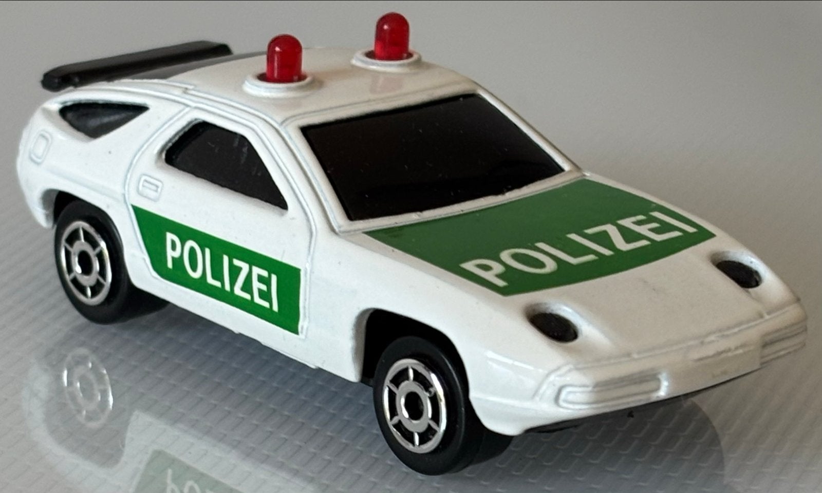 Majorette Porsche 928 Polizei 1:50 - Nieuwstaat, Ophalen of Verzenden, Nieuw, Auto