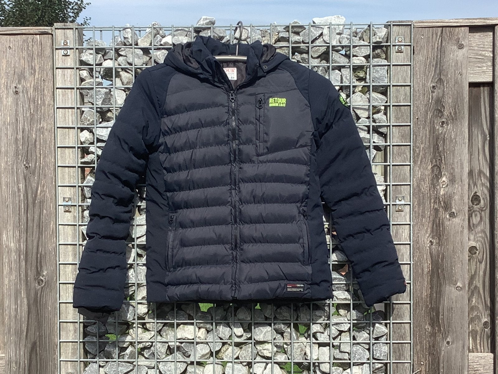 Donkerblauwe winterjas jongen Retour maat 15/16 (170/176), Ophalen of Verzenden, Zo goed als nieuw, Jongen, Jas