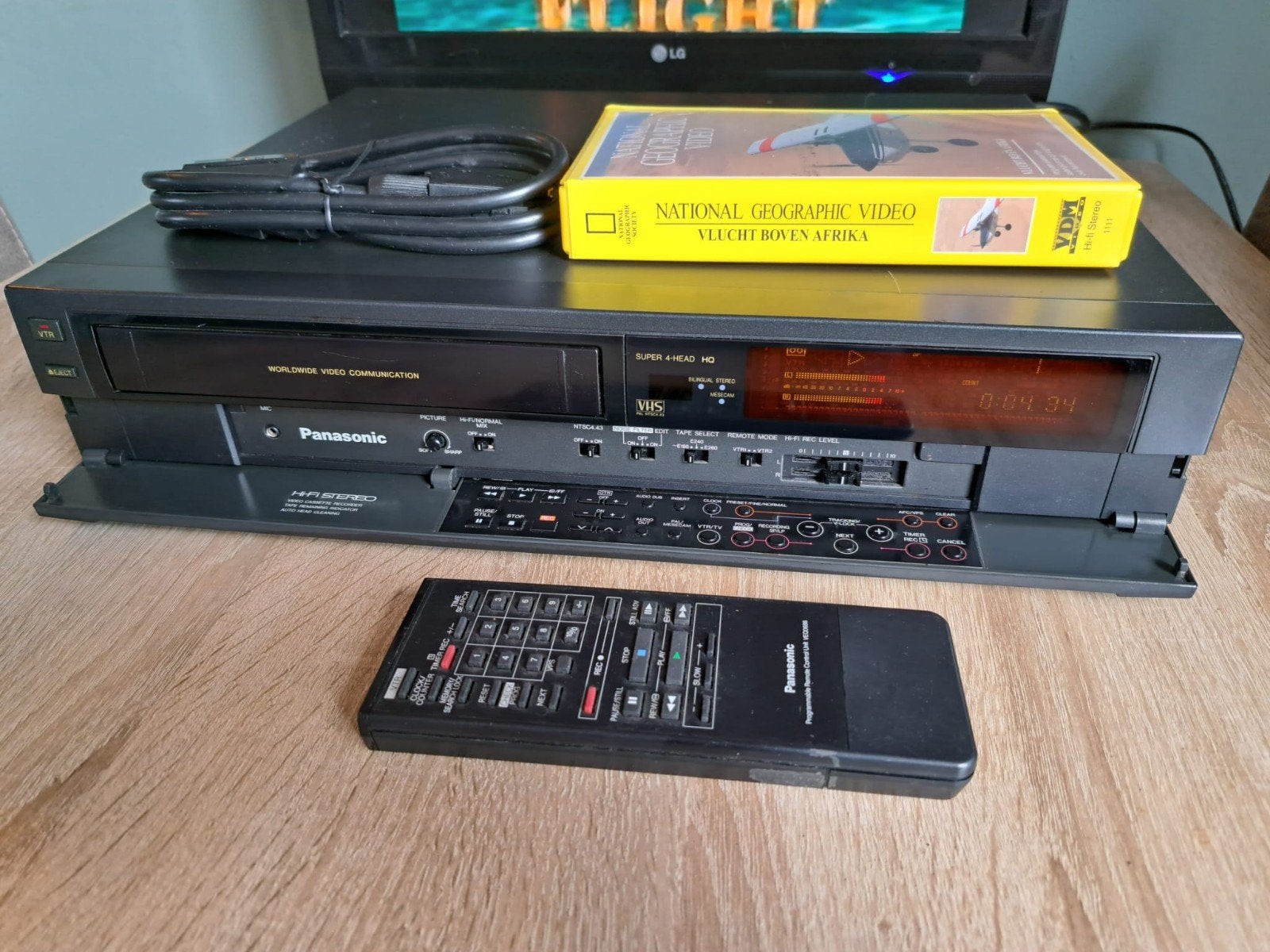 Panasonic NV-F55 vhs videorecorder goed werkend., Ophalen of Verzenden, Zo goed als nieuw, VHS-speler of -recorder
