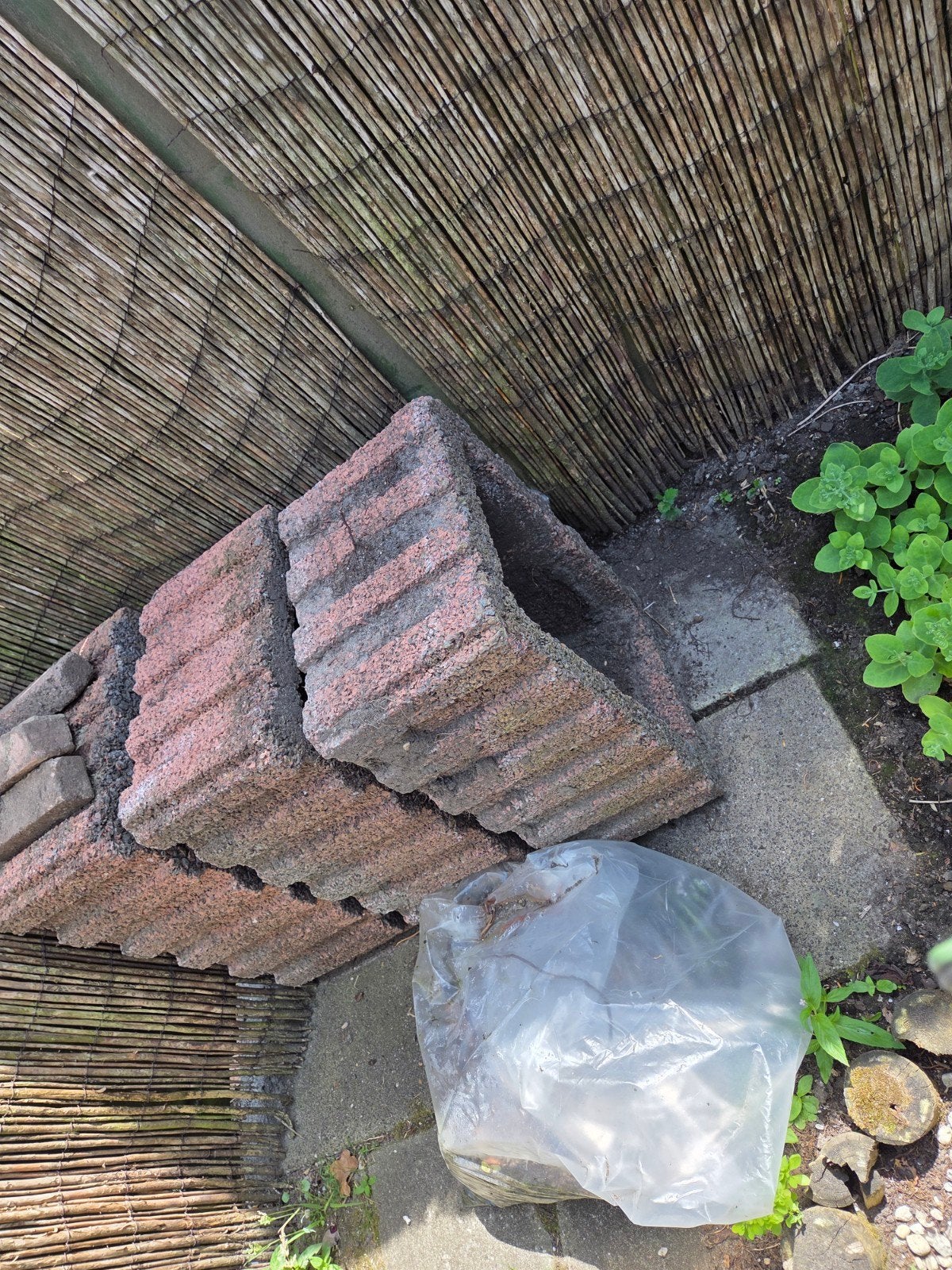 Stenen bloembakken voor tuin, Ophalen, Gebruikt, Balkon, 60 tot 100 cm