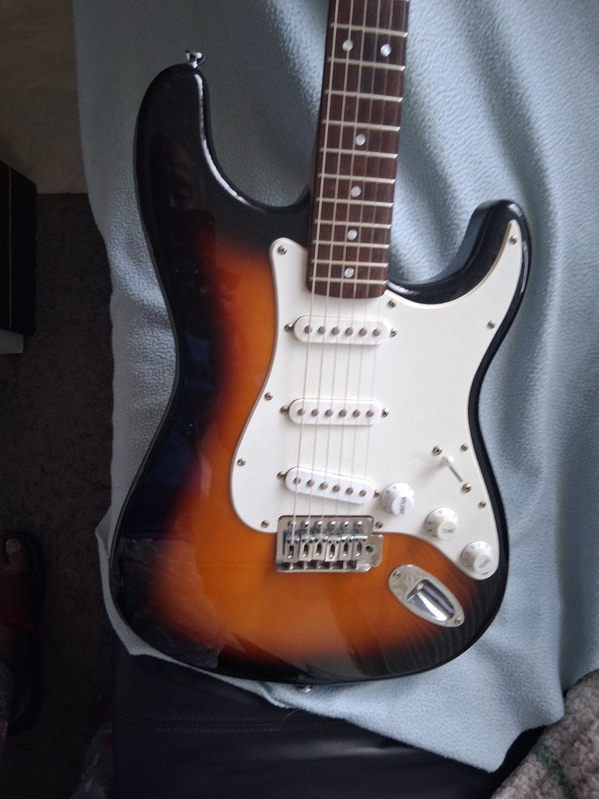 Squier by Fender Bullet Stratocaster Sunburst, Muziek en Instrumenten, Ophalen of Verzenden, Zo goed als nieuw, Solid body, Fender