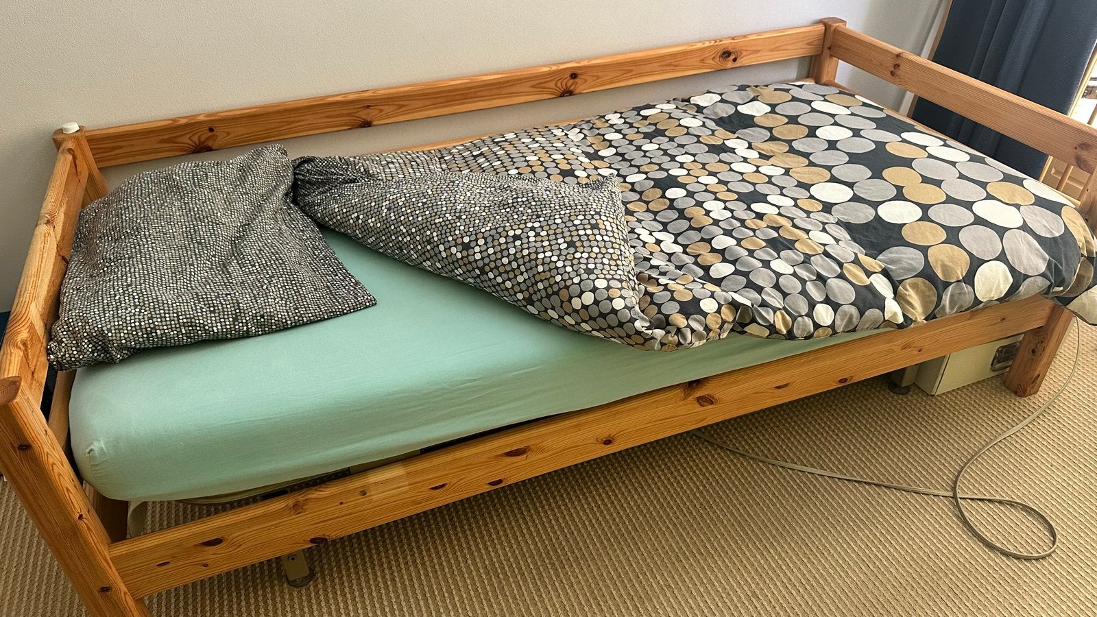 Hoog-laag bed met verstelbare lattenbodem (verpleegbed), Ophalen, Gebruikt