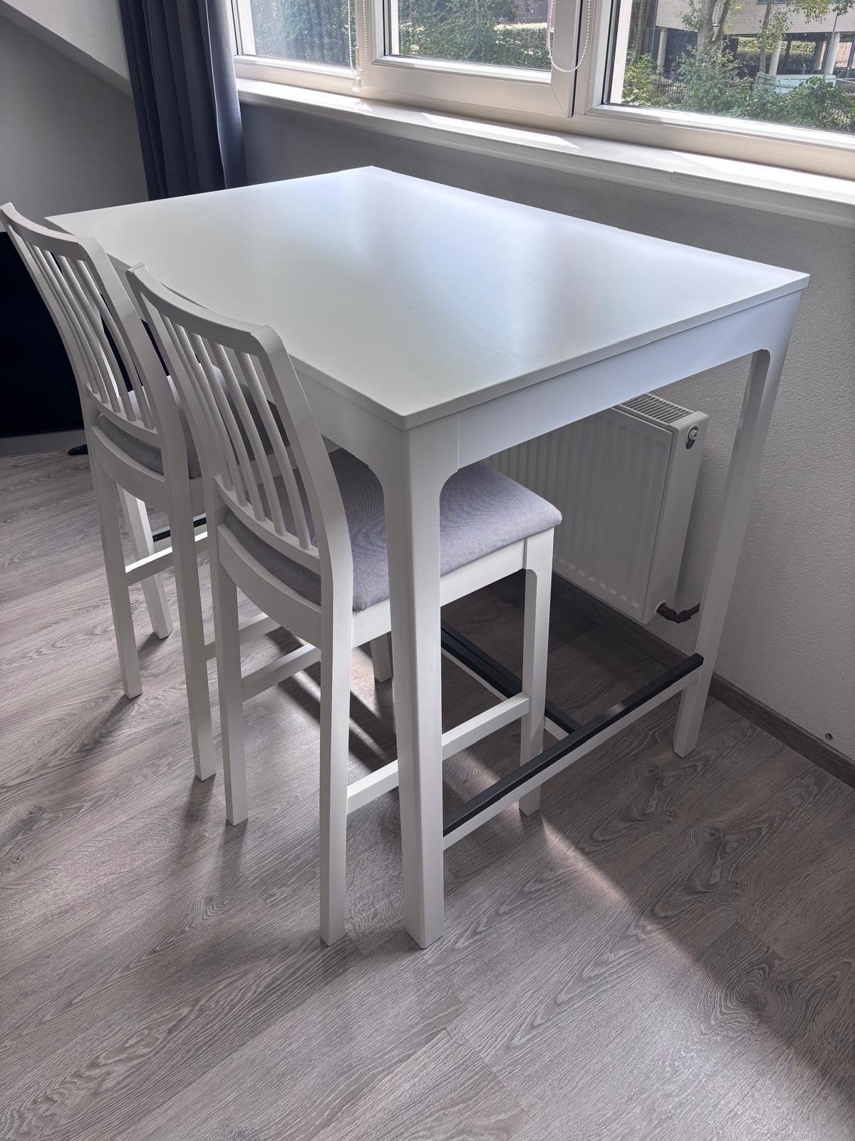 IKEA EKEDALEN bartafel + 2 barkrukken - wit, Ophalen, 100 tot 150 cm, 50 tot 100 cm, Zo goed als nieuw