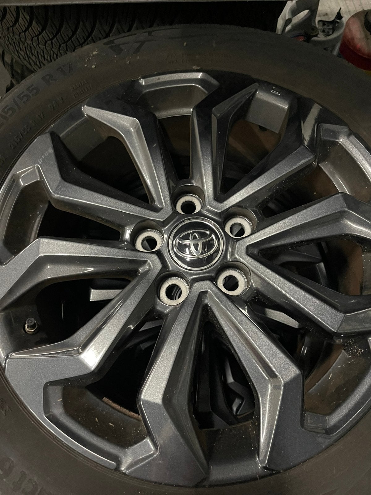 Toyota Yaris Cross  LM velgen met banden 2025, Ophalen of Verzenden, Toyota, Bumper