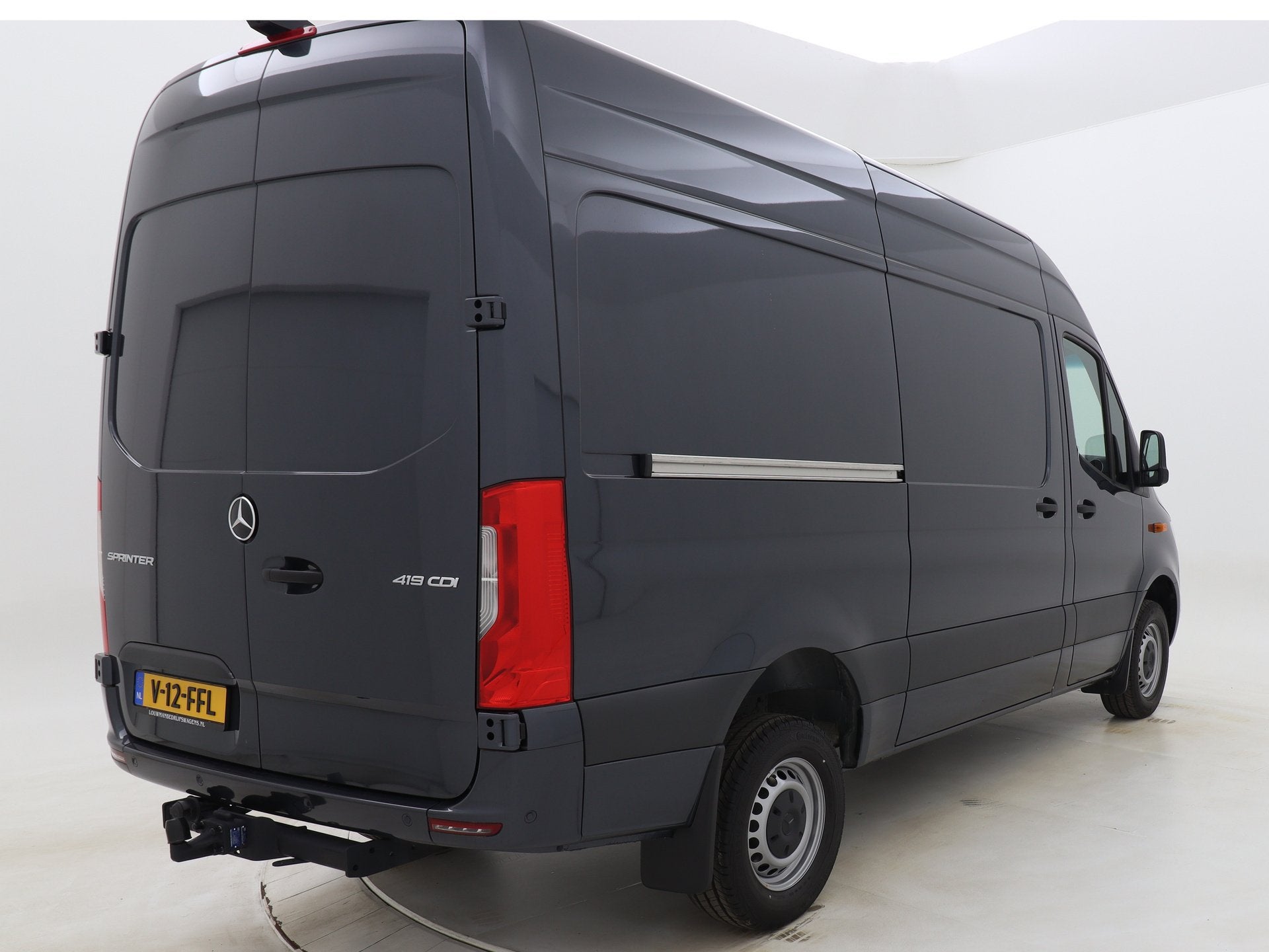 Mercedes-Benz Sprinter 419 CDI L2H2 Trekhaak Navigatie 360, Auto's, Automaat, Gebruikt, Met garantie (alle), Bedrijf