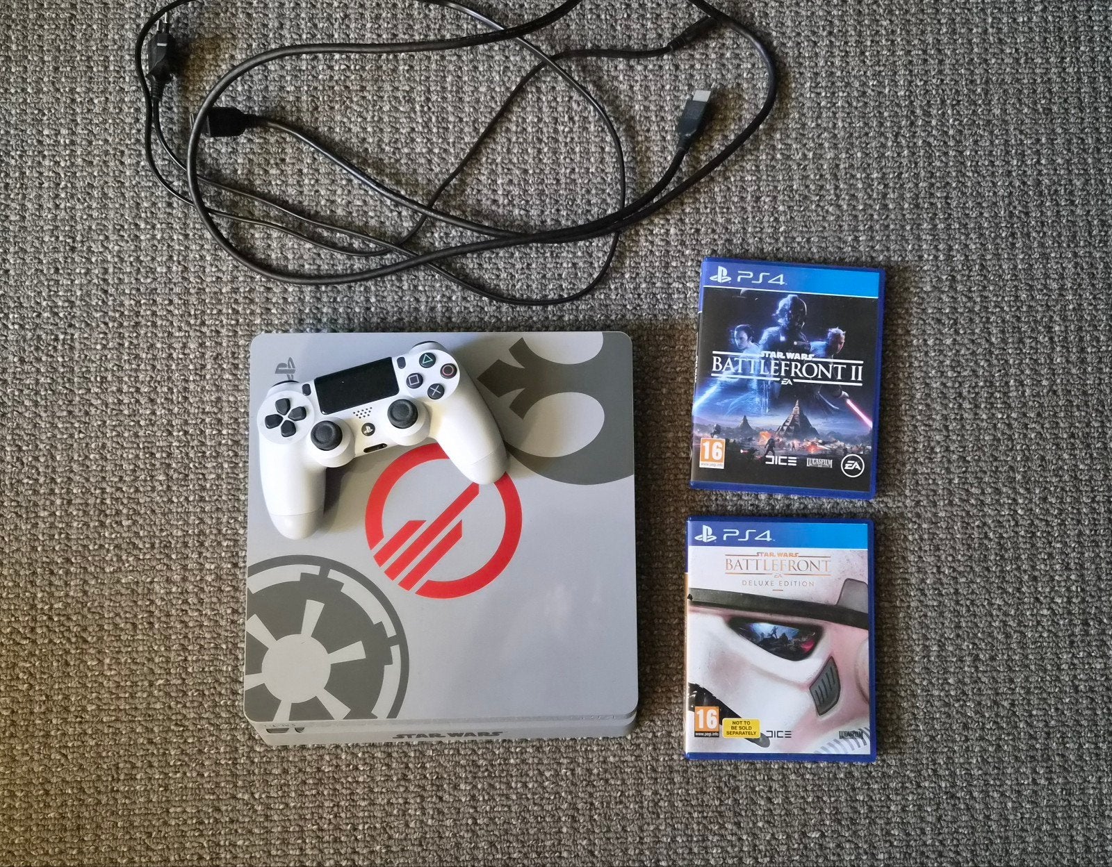 PS4 Slim Star Wars Limited Edition met 2 games en controller, Ophalen of Verzenden, 1 TB, Met 1 controller, Slim