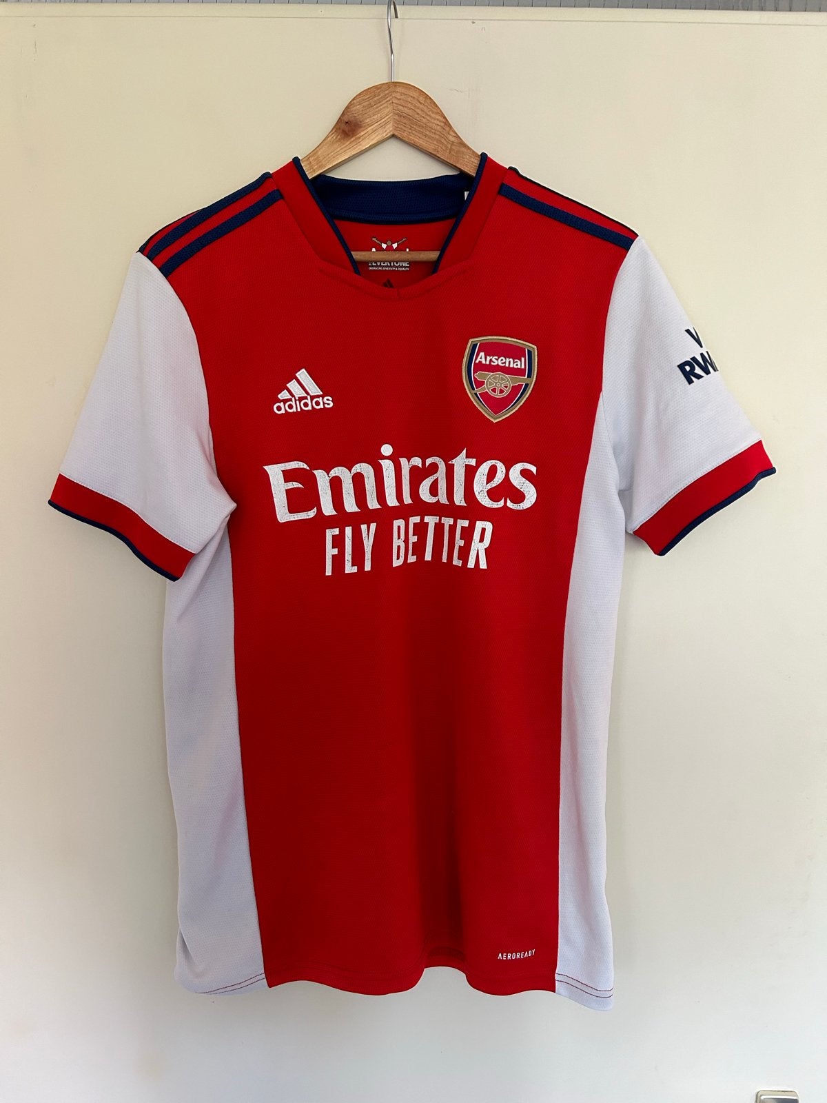 Officieel Arsenal 2020-2021 thuis tenue maat M, Zo goed als nieuw, Voetbal, Rood, Verzenden