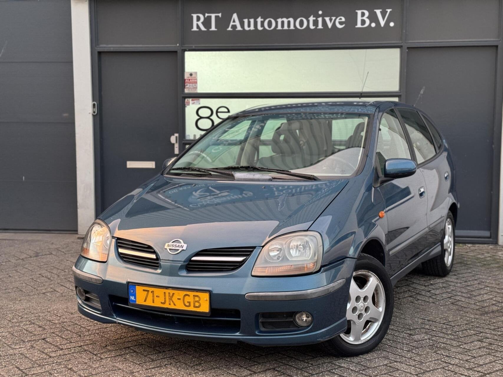 Nissan Almera Tino 2.0 Ambience Airco / Automaat, Auto's, 1998 cc, 136 pk, 4 cilinders, Euro 3