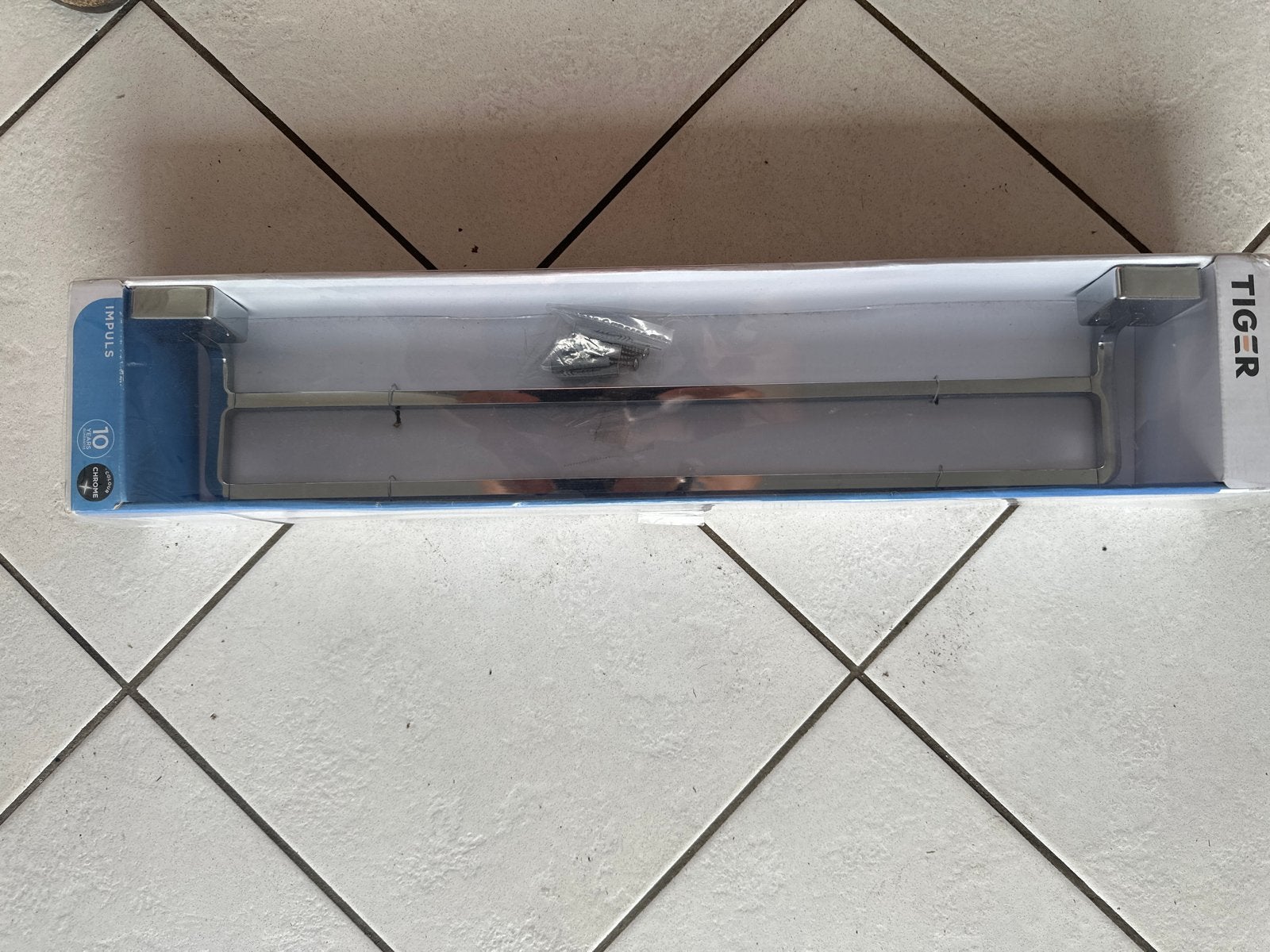 Nieuwe Tiger Impuls Handdoekenrek Chroom, Handdoekenrek, Overige merken, Nieuw, Ophalen of Verzenden