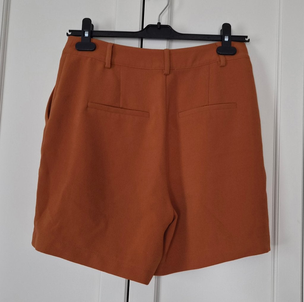 Minus short, dames, roestbruin, maat 38, Kleding | Dames, Maat 38/40 (M), Minus, Ophalen of Verzenden, Zo goed als nieuw
