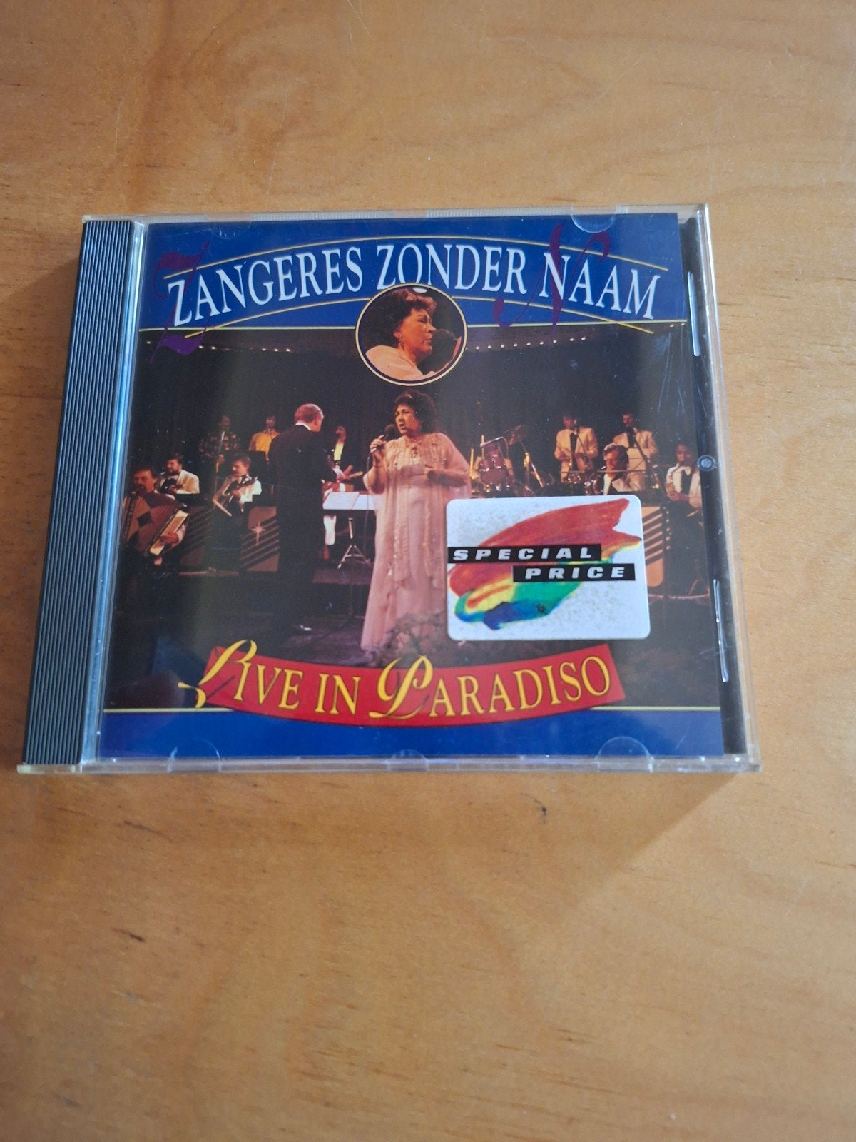 CD Zangeres Zonder Naam - Live in Paradiso, Cd's en Dvd's, Cd's | Nederlandstalig, Ophalen of Verzenden, Gebruikt, Levenslied of Smartlap