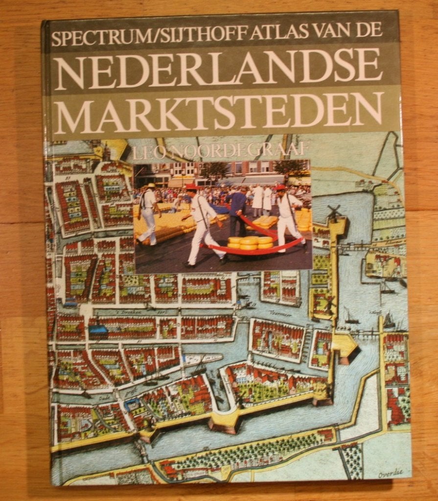 Atlas van de Nederlandse Marktsteden Spectrum, Ophalen of Verzenden, 17e en 18e eeuw, Gelezen