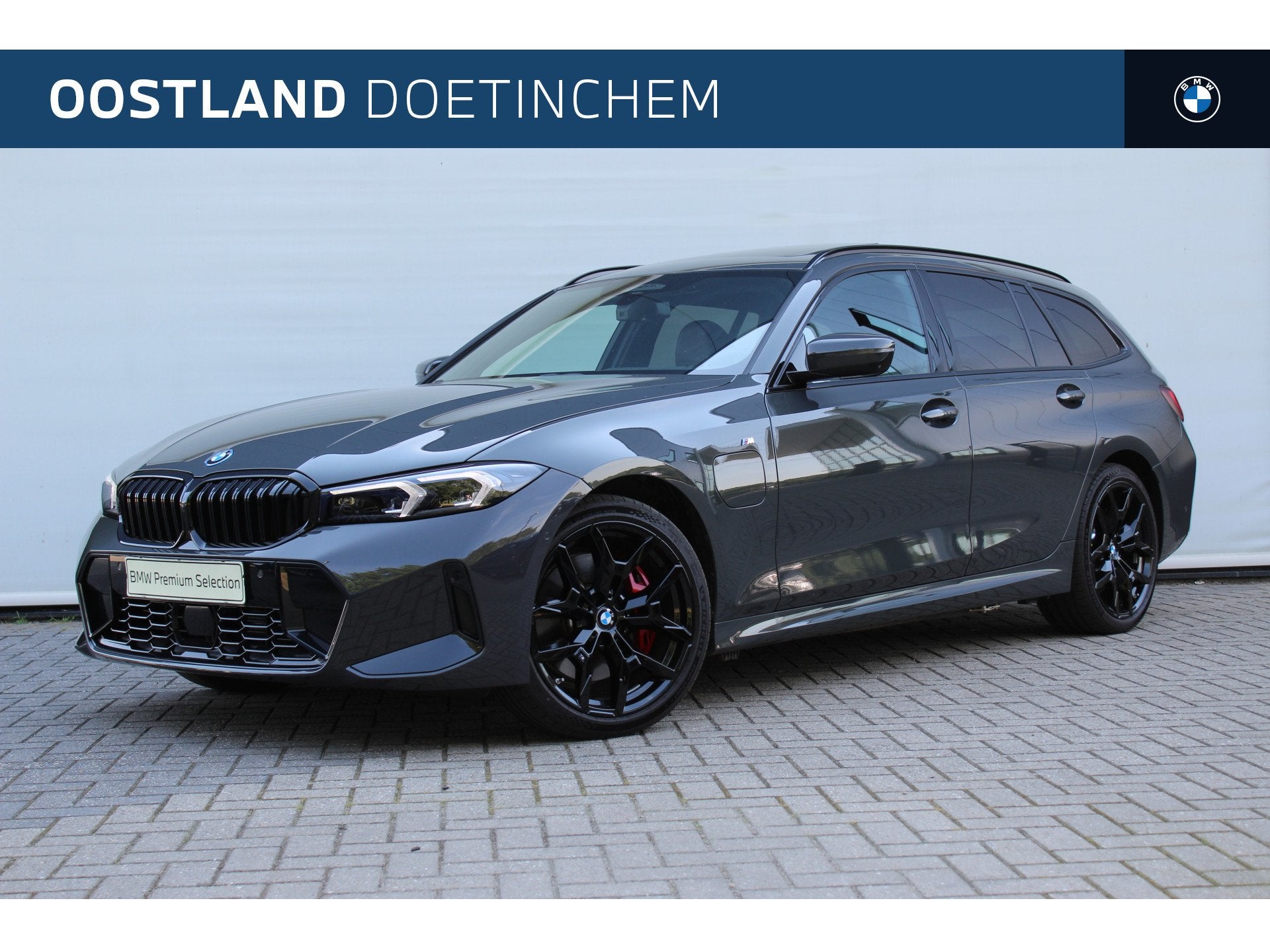 BMW 3 Serie Touring 330e M Sport Automaat / Trekhaak / Panor