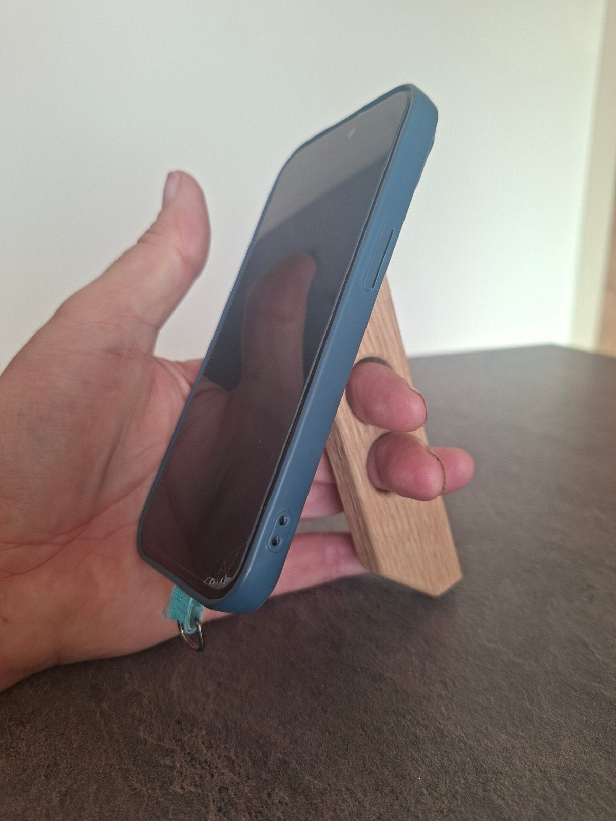 Houten telefoonhouder - Handgemaakt en universeel, Ophalen of Verzenden, Nieuw, Overige typen, Universeel