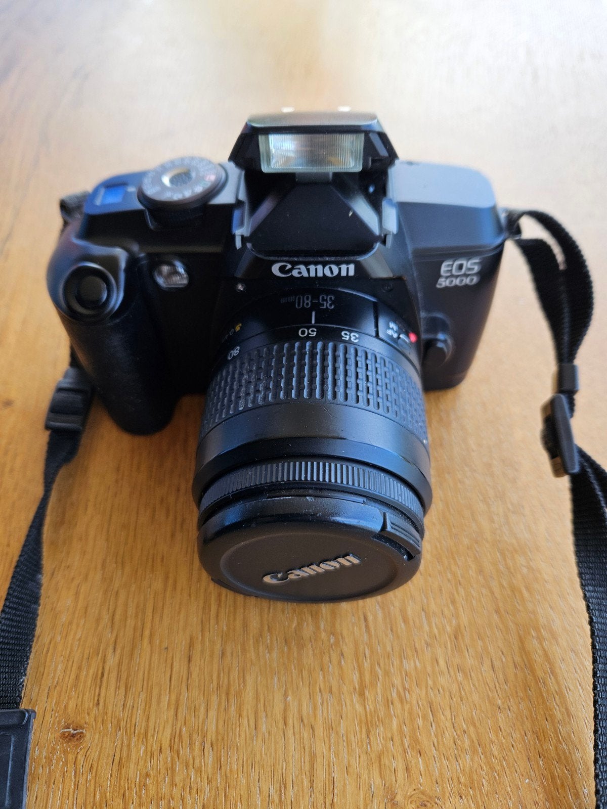 Canon EOS 5000 Spiegelreflexcamera met 35-80mm zoomlens, Audio, Tv en Foto, Fotocamera's Analoog, Ophalen of Verzenden, Spiegelreflex