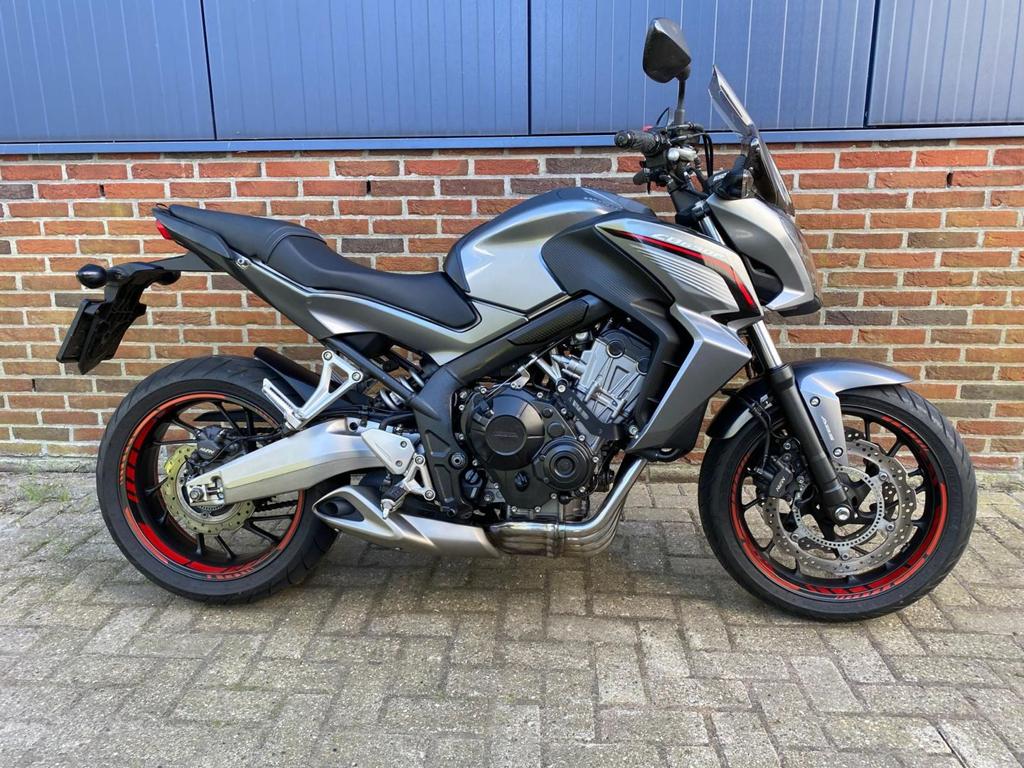 HONDA CB 650 F ABS (bj 2015), Motoren, HONDA, 4 cilinders, 649 cc, Bedrijf