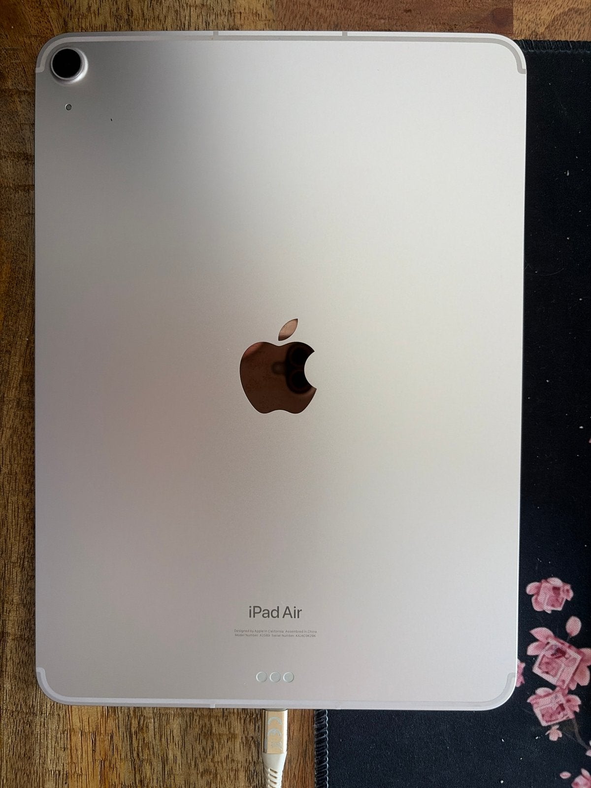 Foto 3 van iPad Air5 256GB Wifi + Cellular + Apple Pencil + toetsenbord