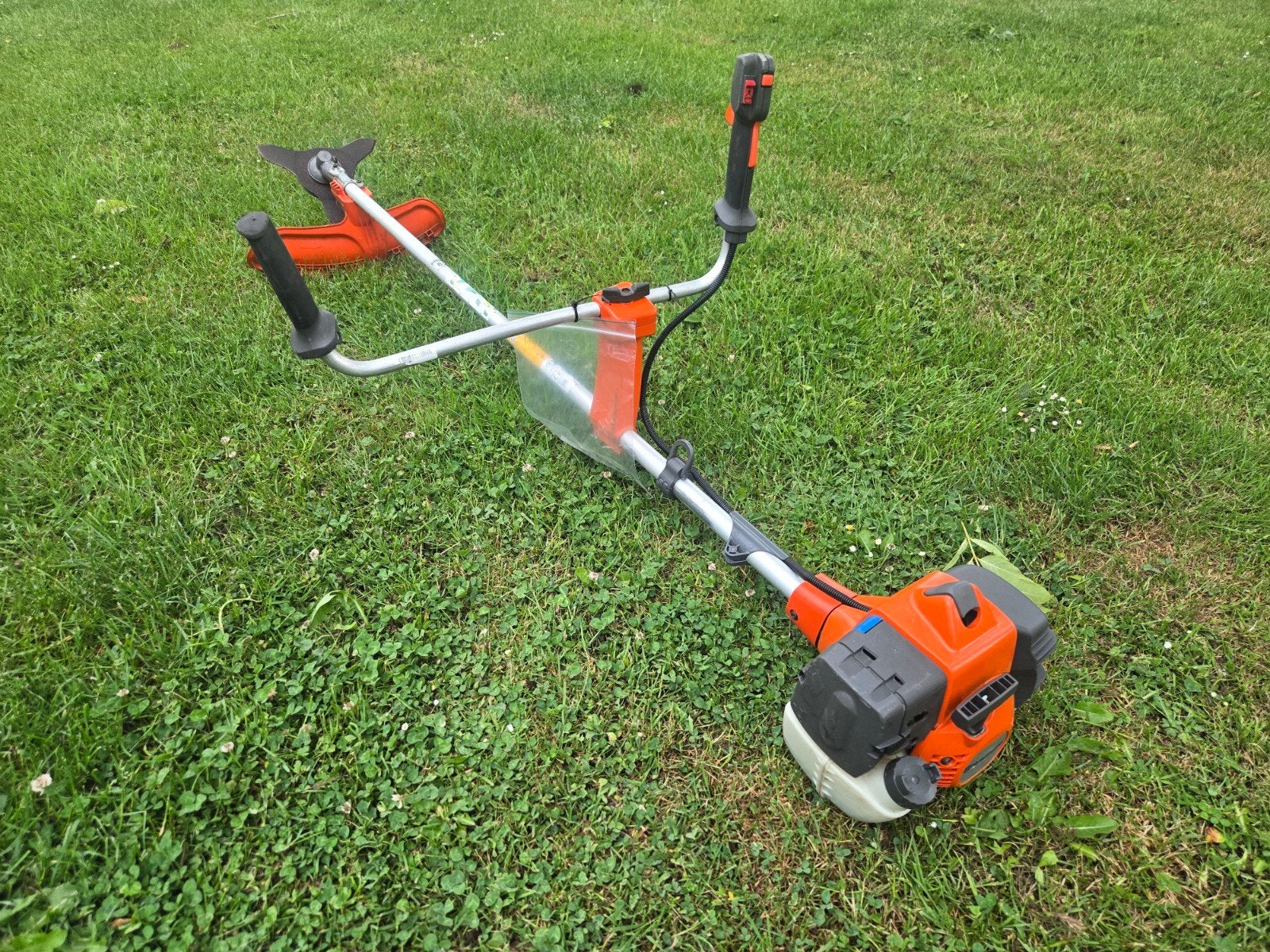 Zeer nette Husqvarna 535 RX bosmaaier | Nagekeken | 535 RXT, Benzine, Ophalen of Verzenden, Zo goed als nieuw, 30 tot 50 cm