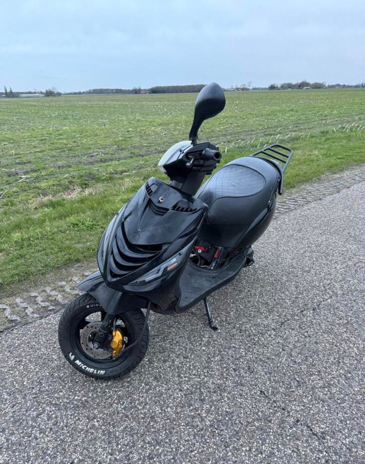 Piaggio zip 70cc (MOET SNEL WEG!), Ophalen, Tweetakt, Maximaal 45 km/u, Zo goed als nieuw