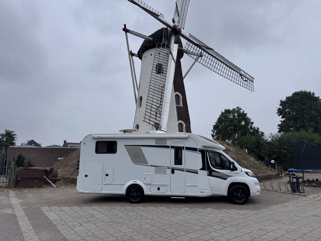 Knaus Sun Ti 700 MEG Platinum Selection Plus, Fiat, 7 tot 8 meter, Bedrijf, Tot en met 3