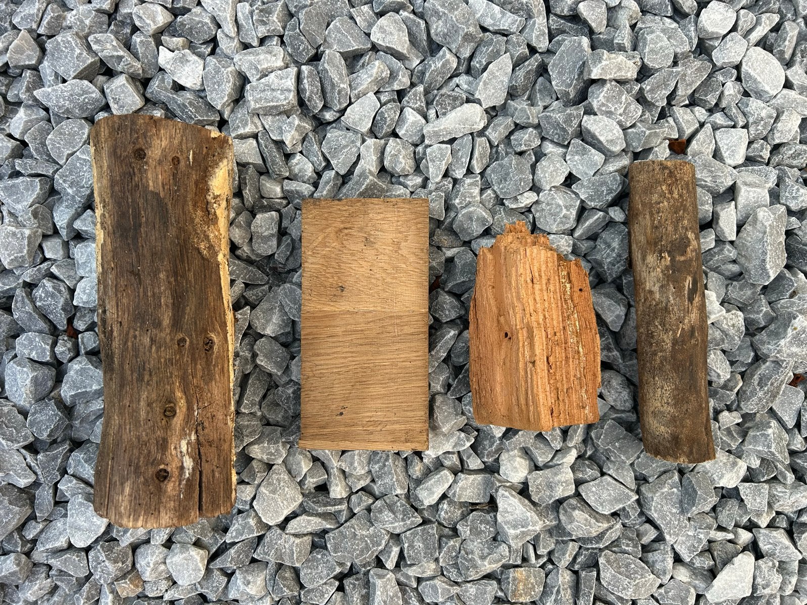 Diverse houtblokken voor kachel of vuurkorf / haardhout, Minder dan 3 m³, Ophalen