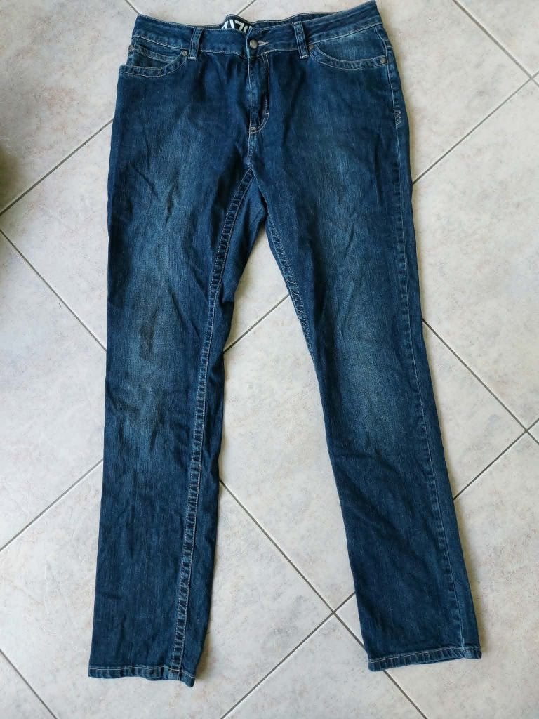 Blauwe spijkerbroek van het merk Zizo model Jody., Blauw, Nieuw, W30 - W32 (confectie 38/40), Ophalen