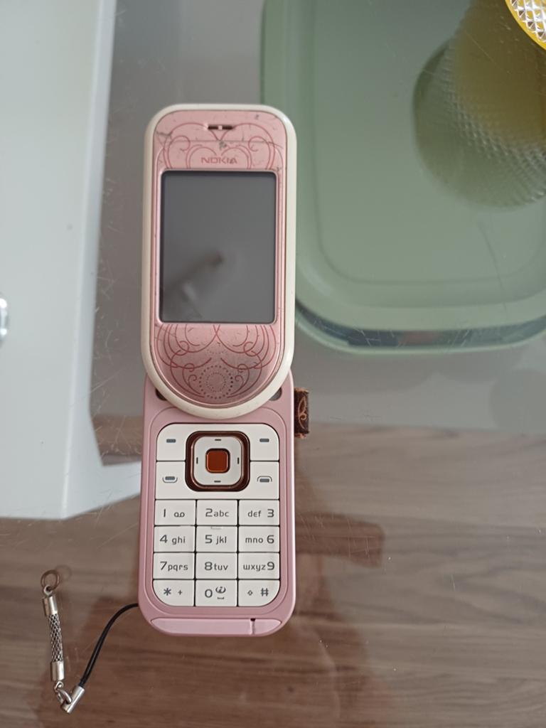 Nokia-7373, Ophalen, Geen camera, Zwart