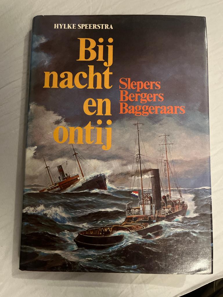 Bij nacht en ontij: Sleepers, Bergers, Baggers, Boeken, Romans, Ophalen of Verzenden, Gelezen, Nederland