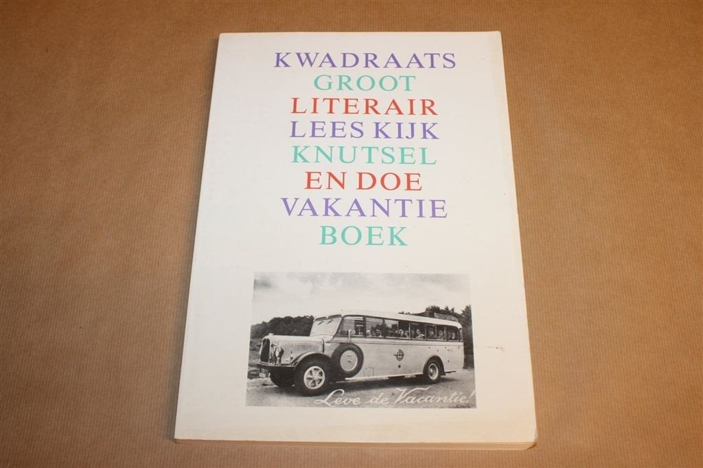 Kwadraats Vakantieboek Literair Lezen & Doen, Ophalen of Verzenden, Gelezen