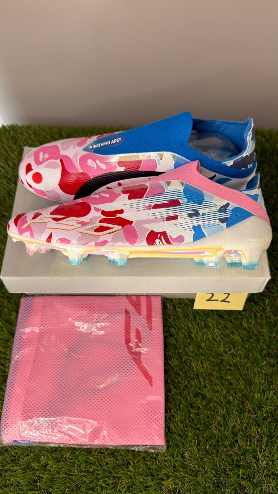 Adidas F50 Elite Zonder Veters FG Bape Multi Camo Roze Blauw, Kleding | Heren, Ophalen of Verzenden, Zo goed als nieuw, Sportschoenen