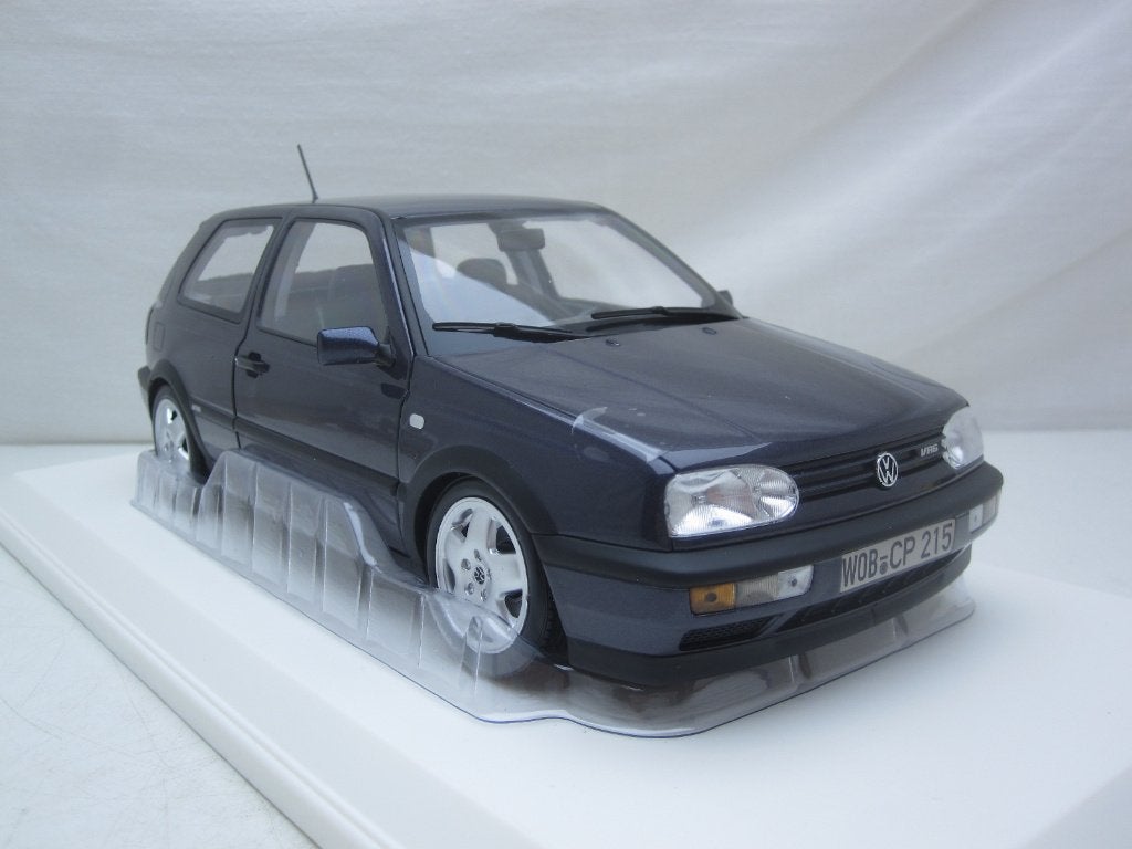 VW Golf Mk3 VR6 1996 paars metallic 1:18 Norev, Hobby en Vrije tijd, Modelauto's | 1:18, Ophalen of Verzenden, Nieuw, Auto, Norev
