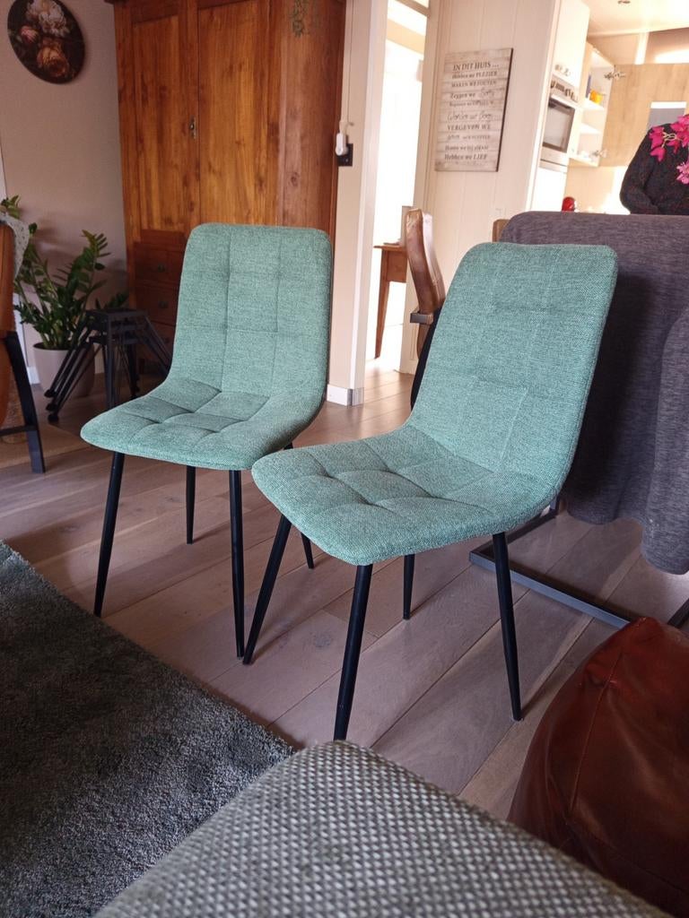 2 groene eetkamerstoelen Kwantum, Ophalen, Zo goed als nieuw, Overige kleuren, Twee