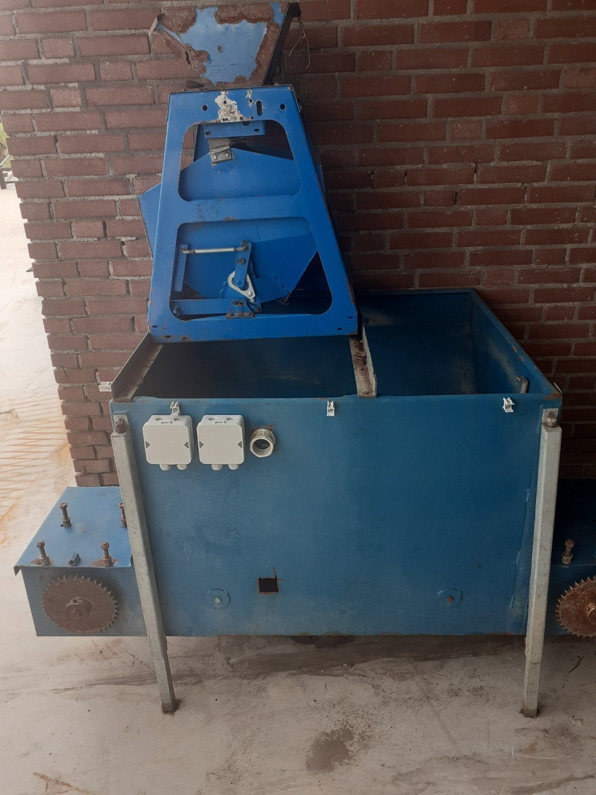 VDL Pluimvee Voermachine - 4 Baans, Ophalen