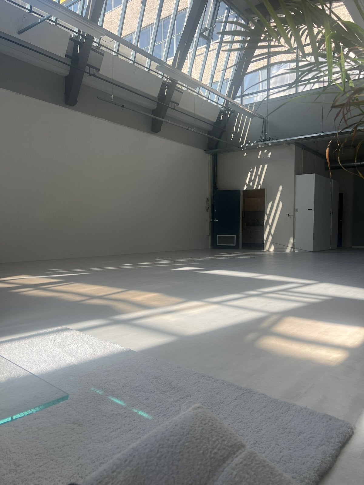 Laminaat, Ophalen, 75 m² of meer, Zo goed als nieuw, Crème