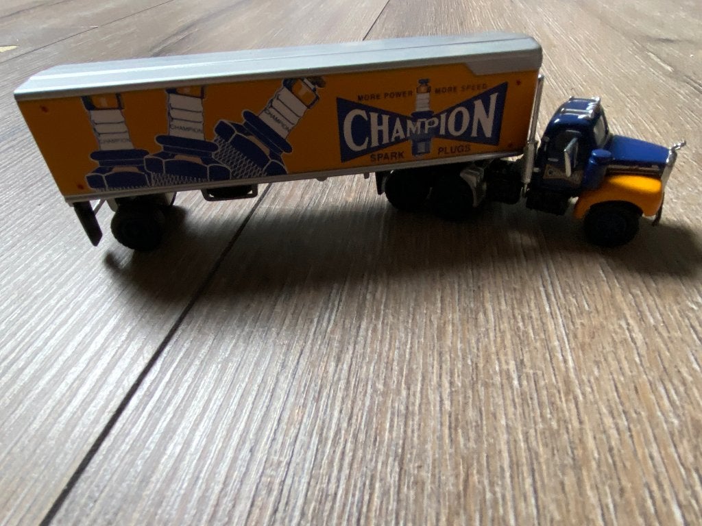 Mack B61 1/87 matchbox miniatuur, Ophalen of Verzenden, Zo goed als nieuw, Bus of Vrachtwagen, Matchbox