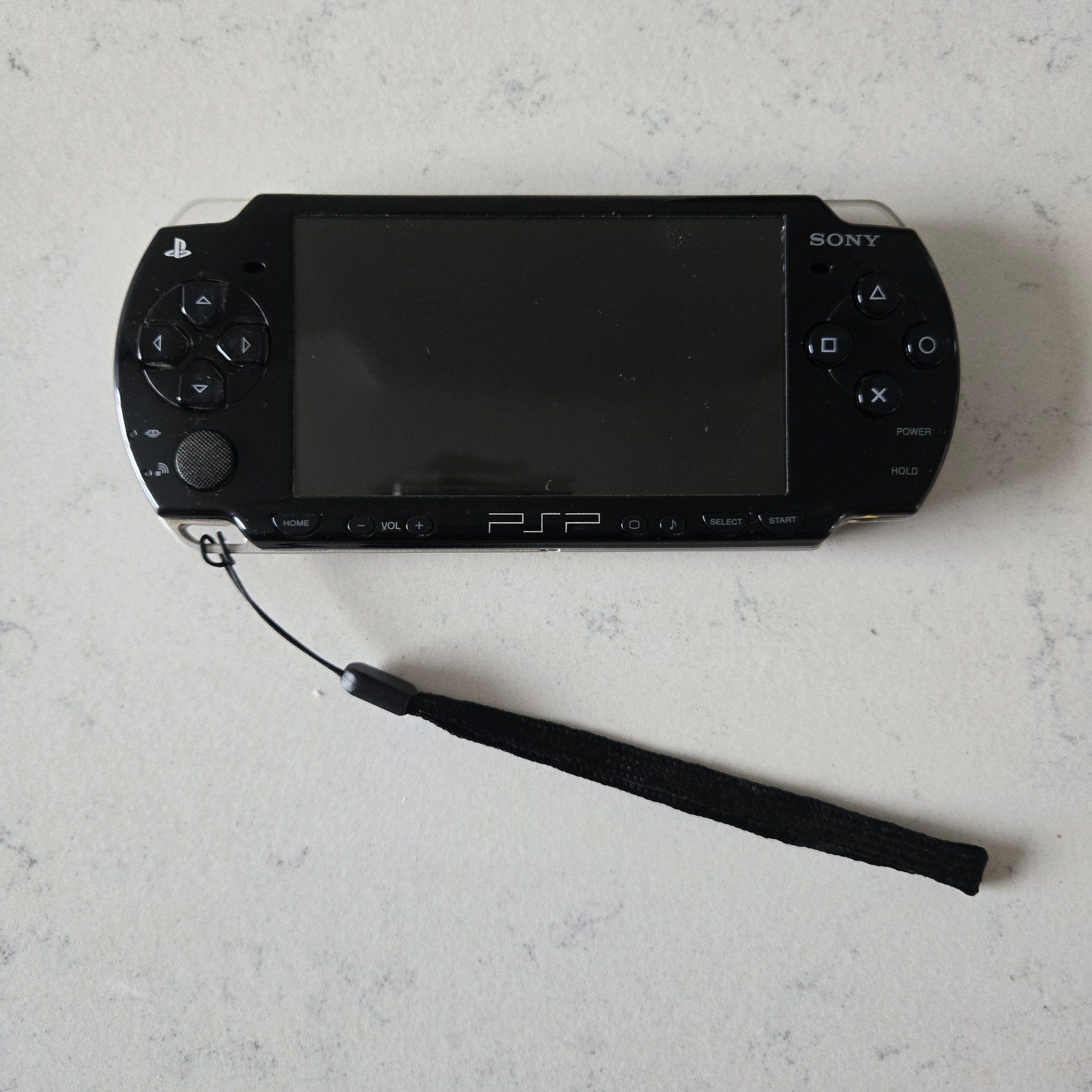 Psp 2000 slim met meerdere spellen. Nieuwe batterij/oplader, Spelcomputers en Games, Ophalen of Verzenden, Gebruikt, Met games