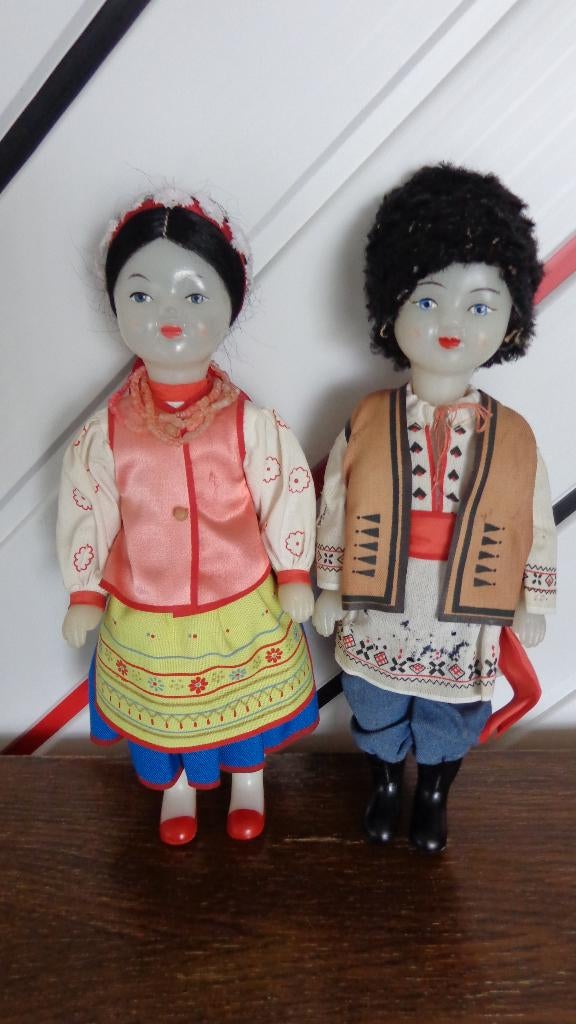 Russische poppen in klederdracht Sovjet Unie Jaren '70, Verzamelen, Poppen, Ophalen, Pop