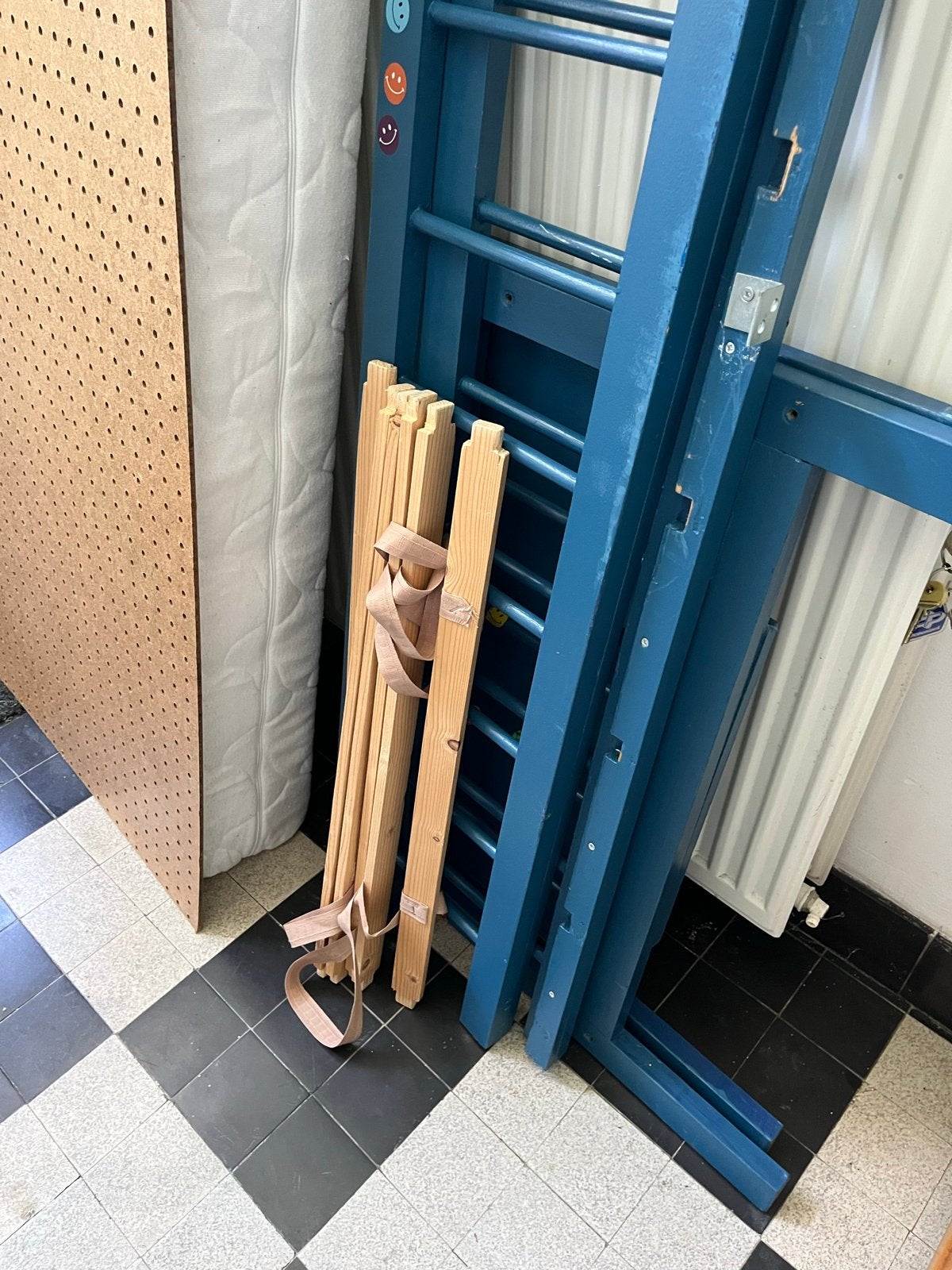 Vintage Peuterbed met Matras en Lattenbodem 1.60x60, Ophalen, Gebruikt, 190 cm of minder, Hout