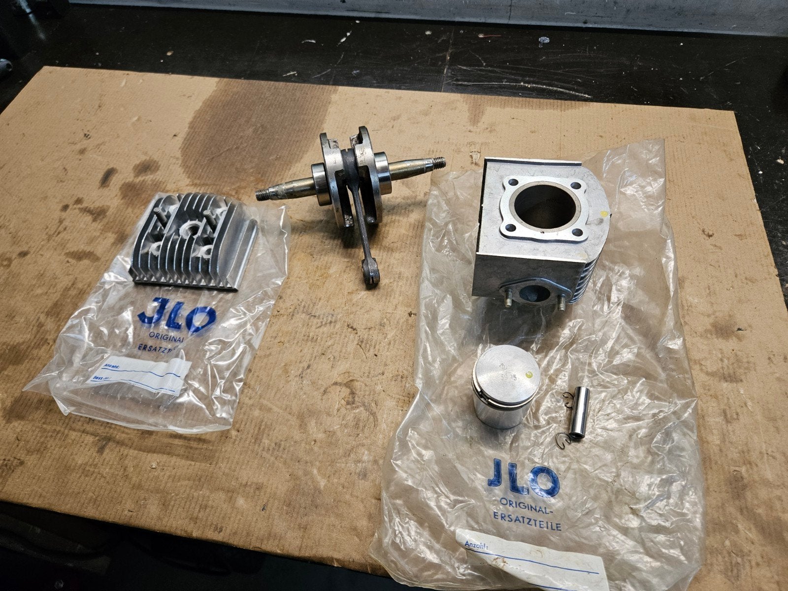 JLO ILO L75 nieuwe old stock cilinder en krukas, Ophalen of Verzenden, Nieuw, Overige soorten