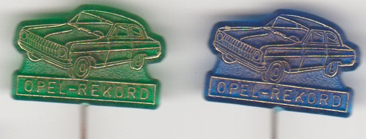 Opel Record vintage spelden groen en blauw, Verzamelen, Verzenden, Zo goed als nieuw, Transport