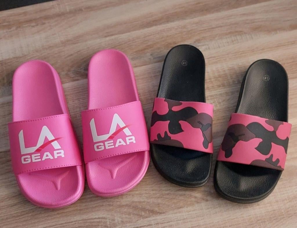 2 paar Slippers Nieuw, Ophalen of Verzenden, Nieuw, Overige typen