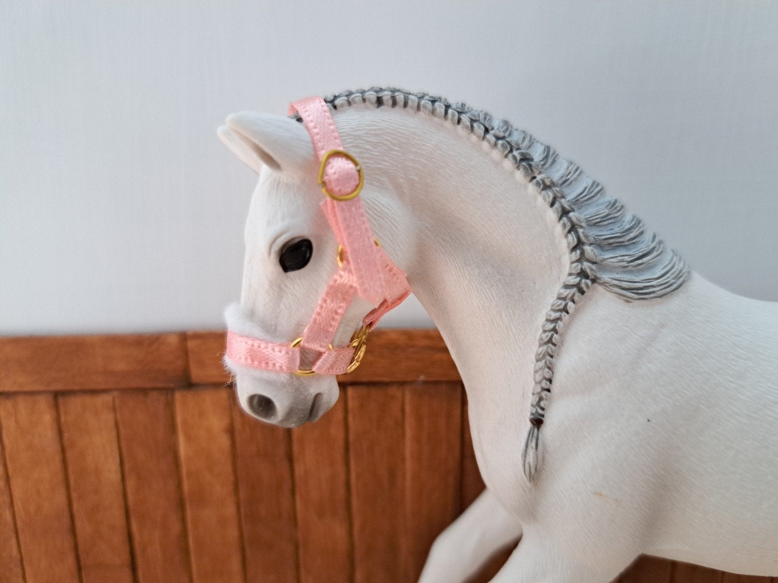 schleich halster lichtroze, Ophalen of Verzenden, Zo goed als nieuw, Paard, Beeldje of Figuurtje