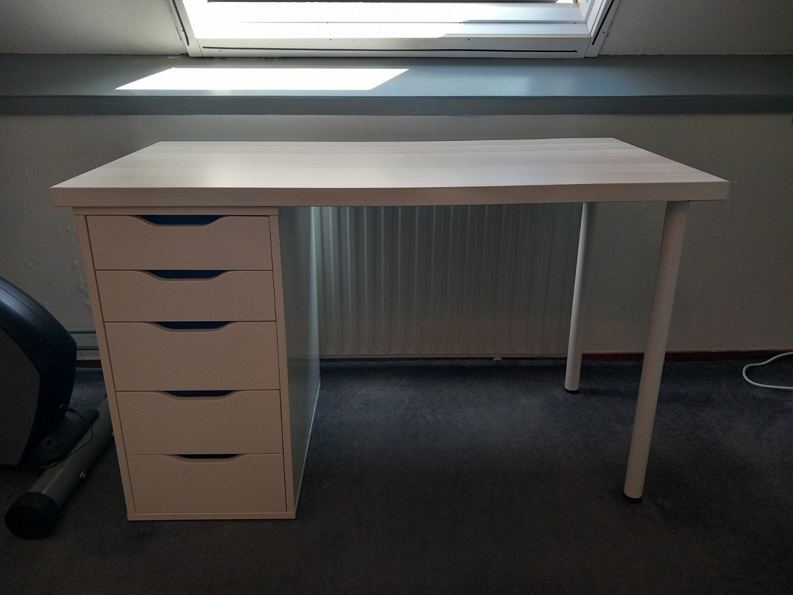 Bureau, Ophalen