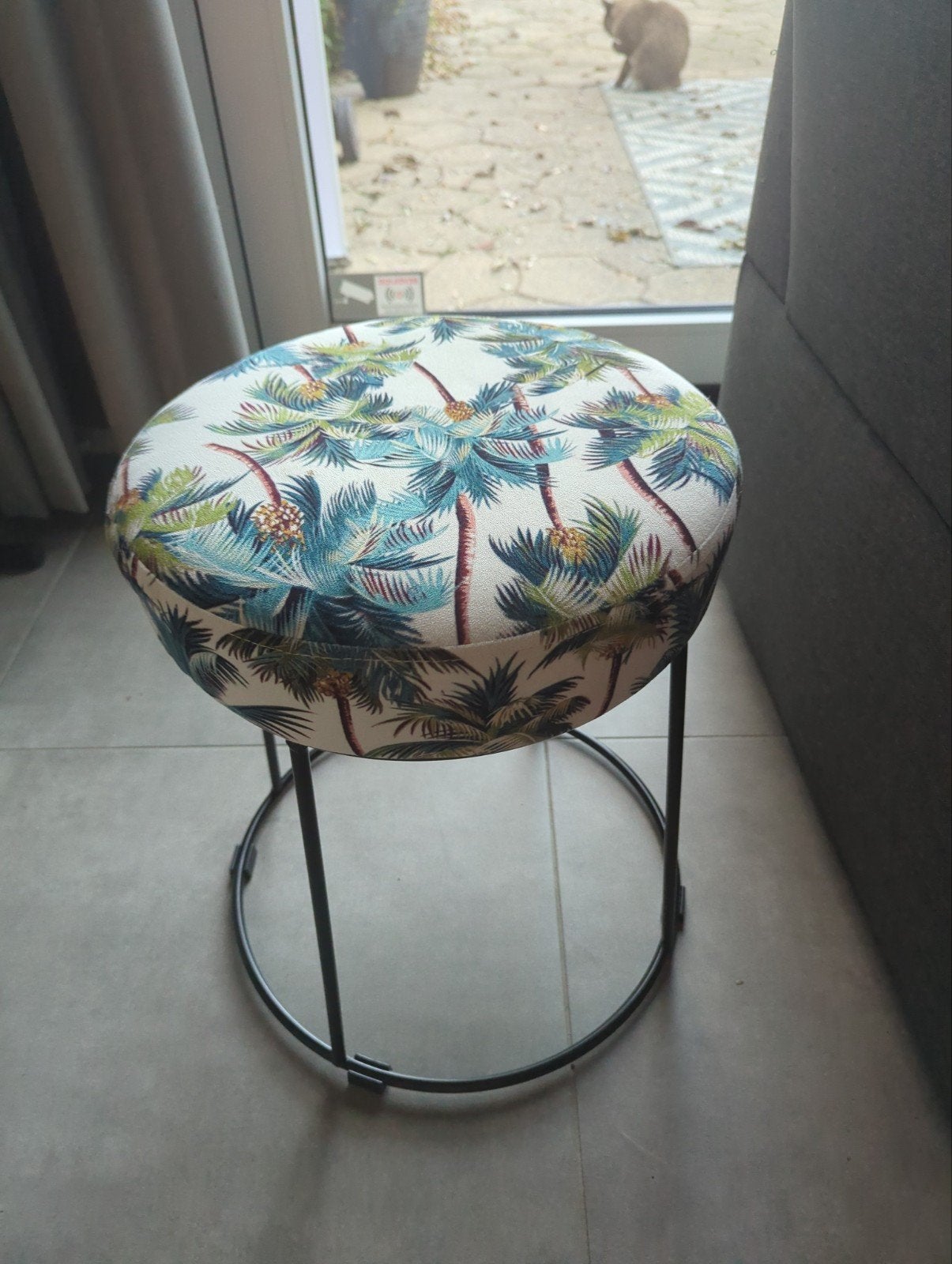 een leuke kruk, Huis en Inrichting, Minder dan 50 cm, Rond, Minder dan 50 cm, Ophalen of Verzenden