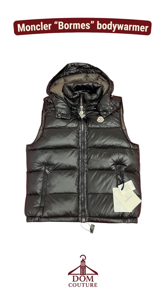 Moncler “Bormes” hooded down gillet bodywarmer Maat 4, Ophalen of Verzenden, Zwart
