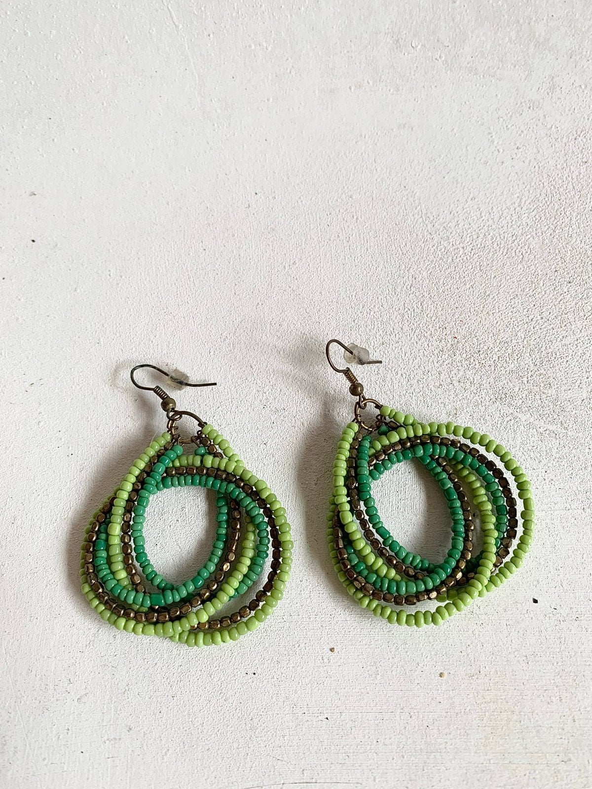 Vintage Groene Kralen Oorbellen steek, Overige materialen, Ophalen of Verzenden, Groen, Hangers