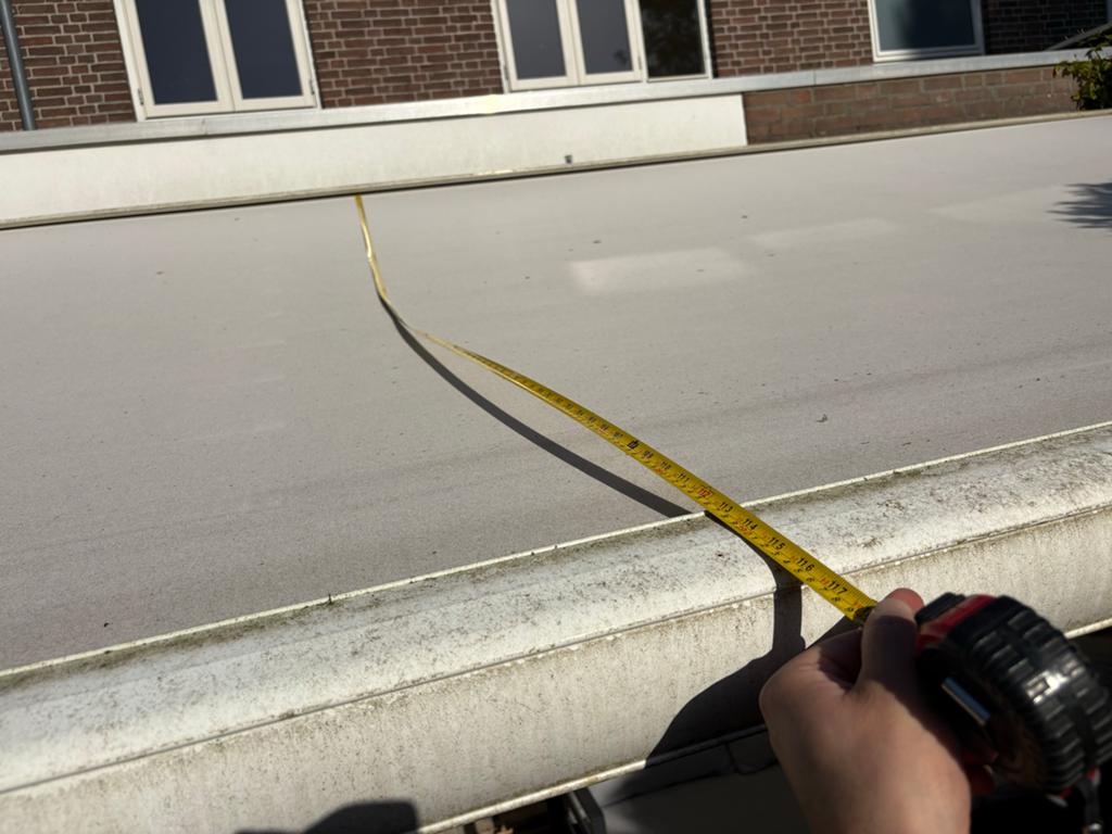Luxaflex elektrisch knikarmscherm 5.3m breed, 3m uitval, Ophalen, Gebruikt, 450 cm of meer, Elektrisch